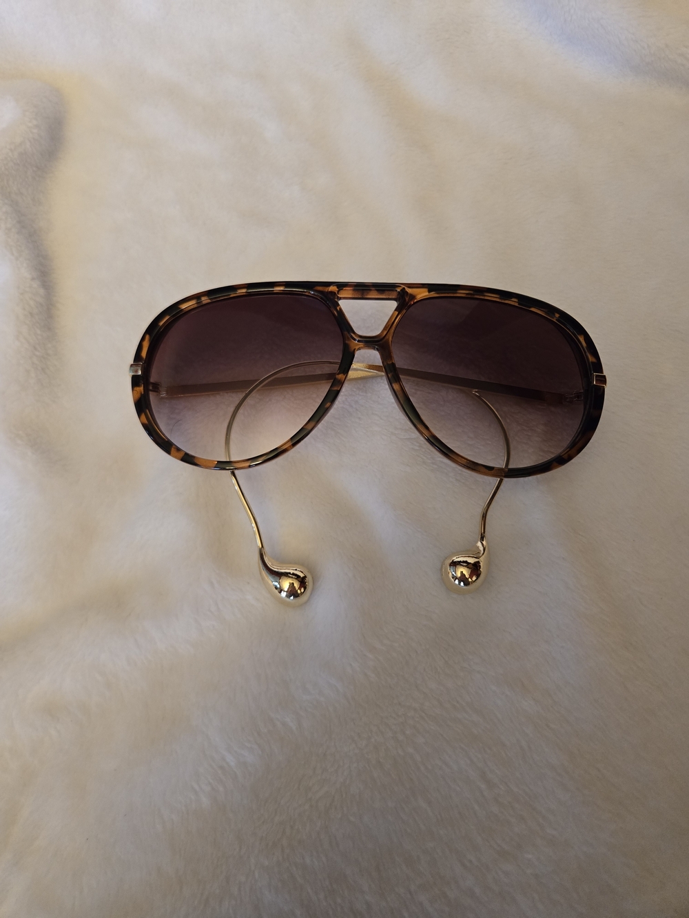 Tortoiseshell & Gold Aviator Sunglasses - Picture 4 of 6